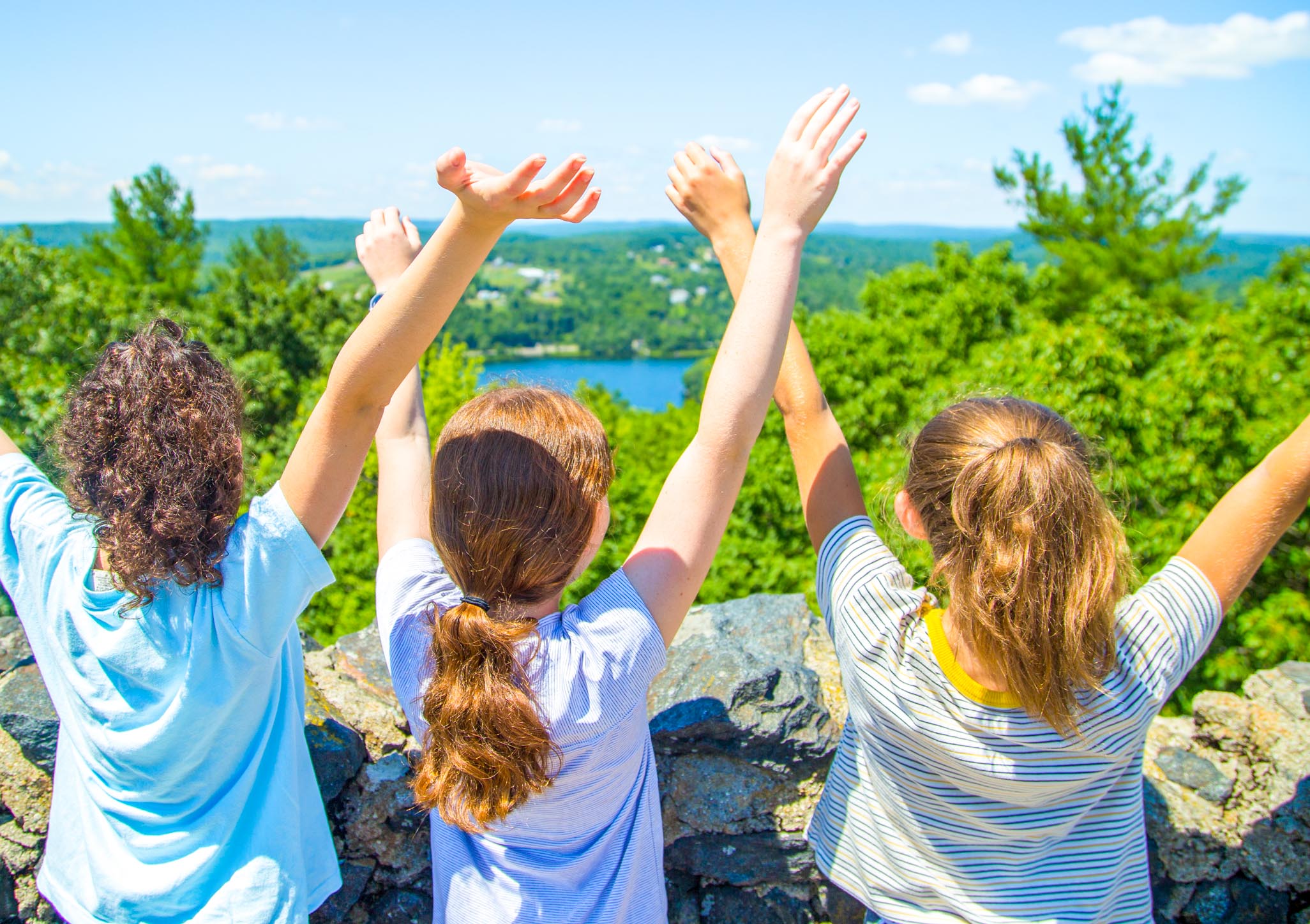 campers arms up 1